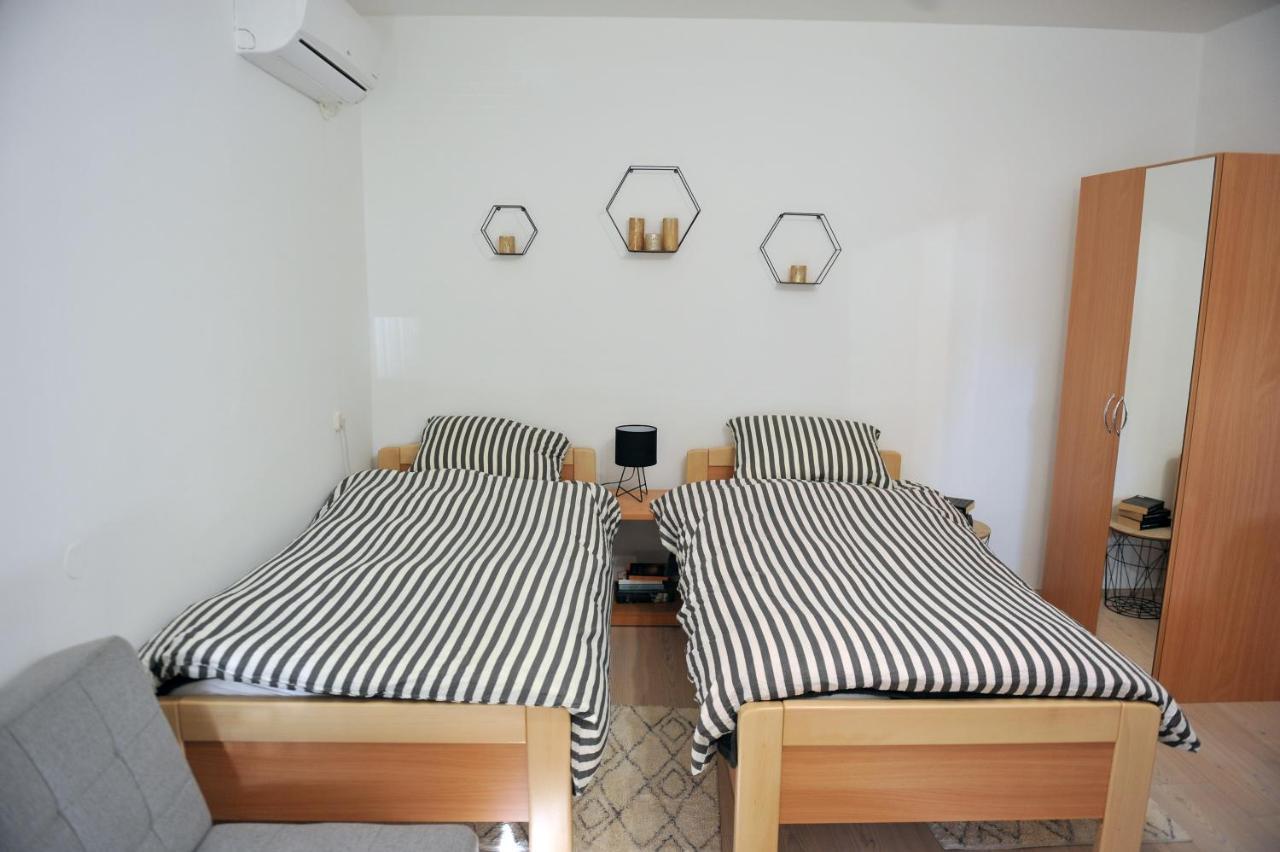 Studio Apartman Bandb จาโกโว ภายนอก รูปภาพ
