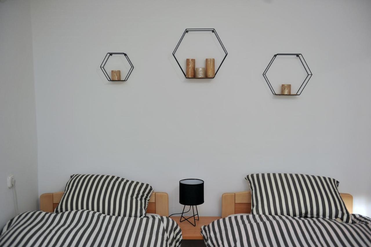 Studio Apartman Bandb จาโกโว ภายนอก รูปภาพ